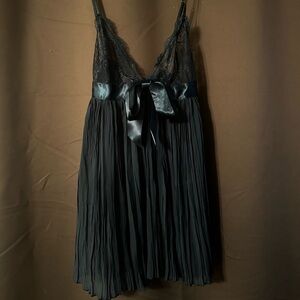 Victorias Secret Pleated Babydoll Set